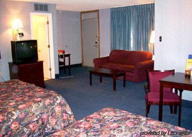Sunflower Inn & Suites - ガーデンシティ 部屋 写真