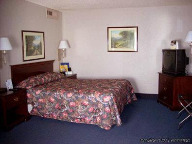 Sunflower Inn & Suites - ガーデンシティ 部屋 写真